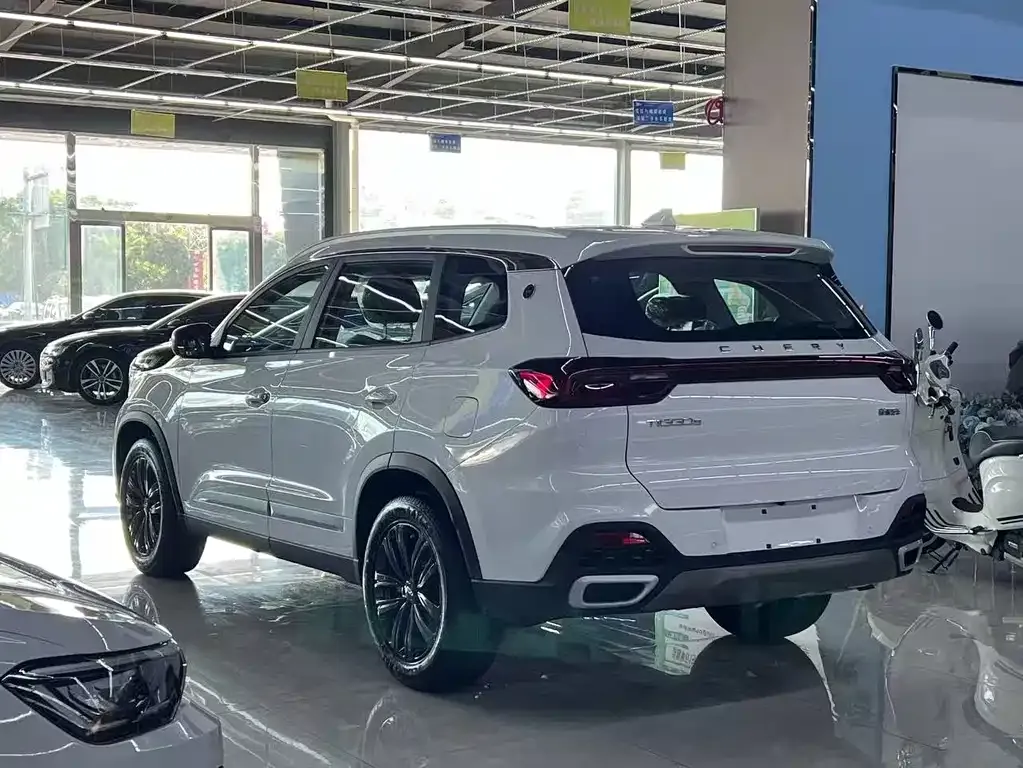 Chery Tiggo 8 — фото 6