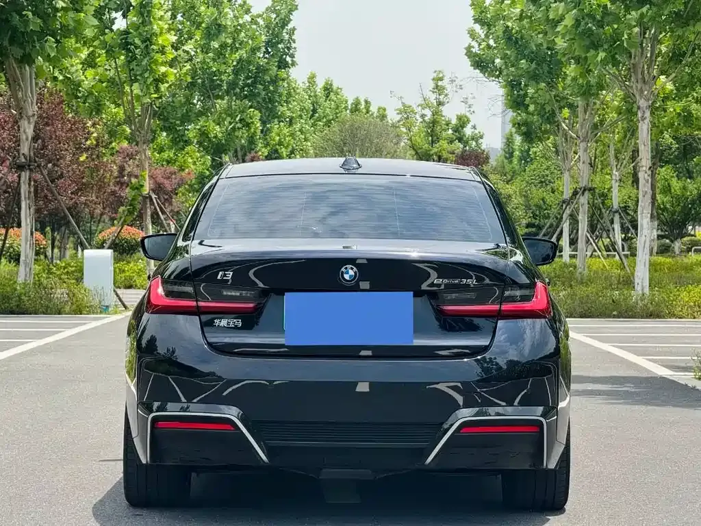 BMW i3 — фото 8