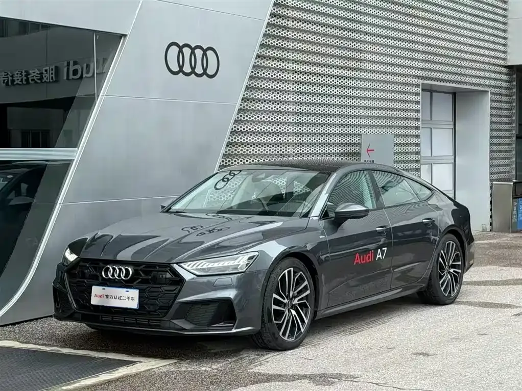 Audi A7 — фото 1