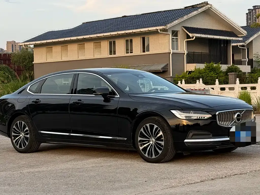 Volvo S90 — фото 9