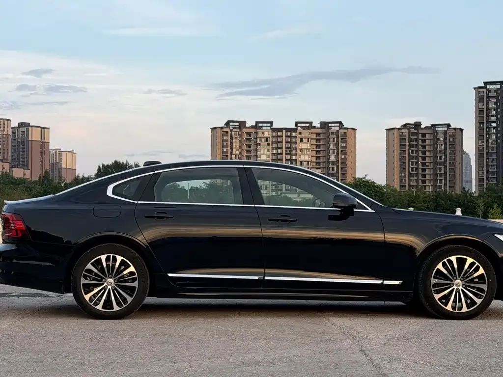 Volvo S90 — фото 4