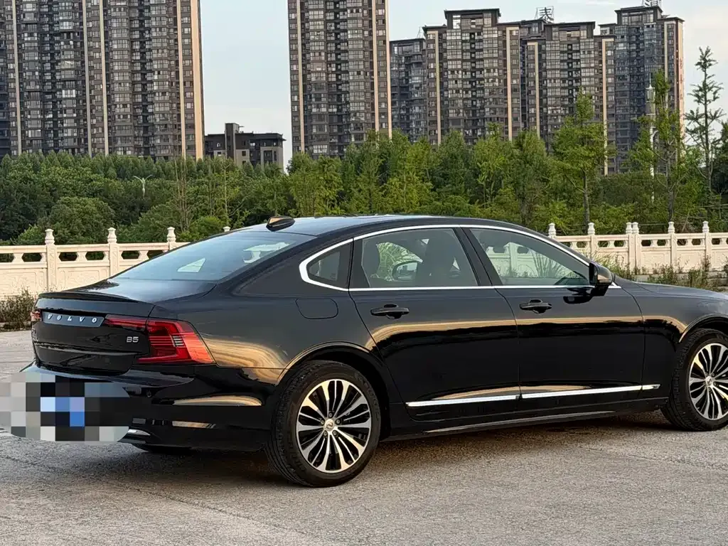 Volvo S90 — фото 8