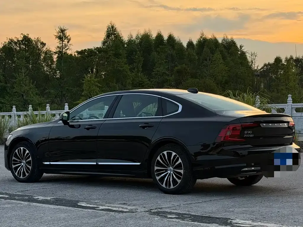 Volvo S90 — фото 6