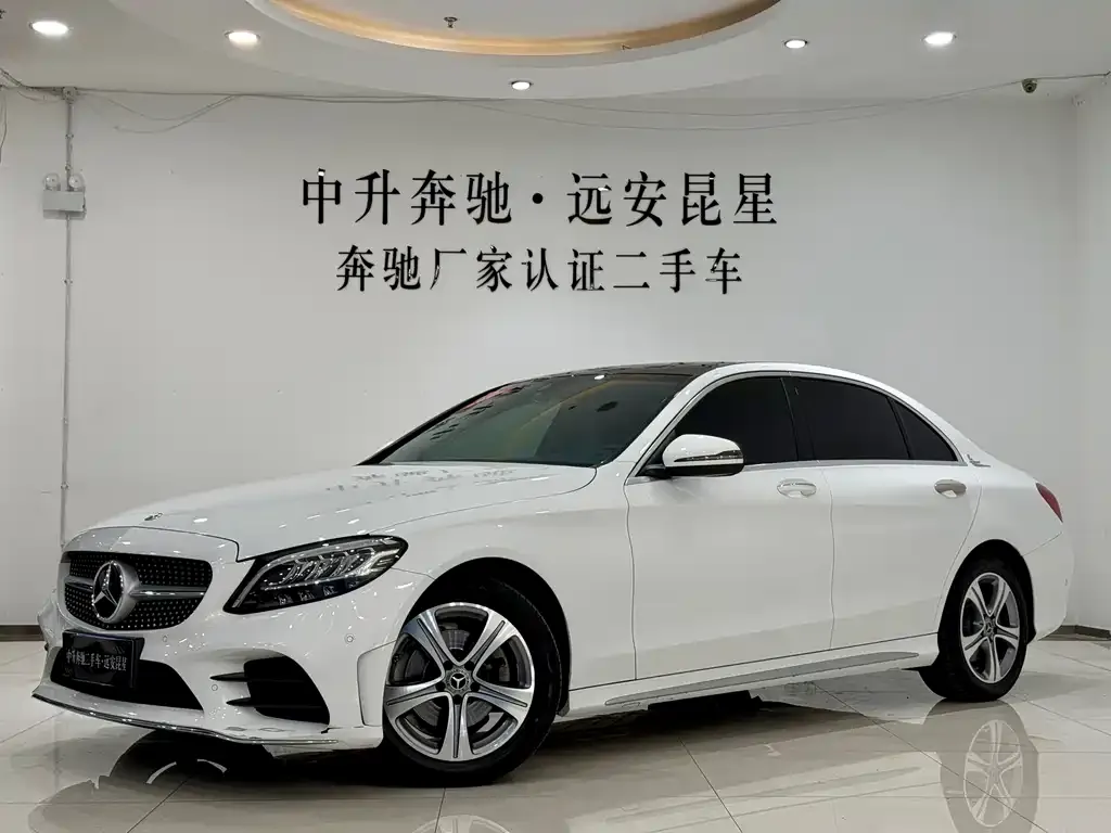 Mercedes-Benz C-Class — фото 1