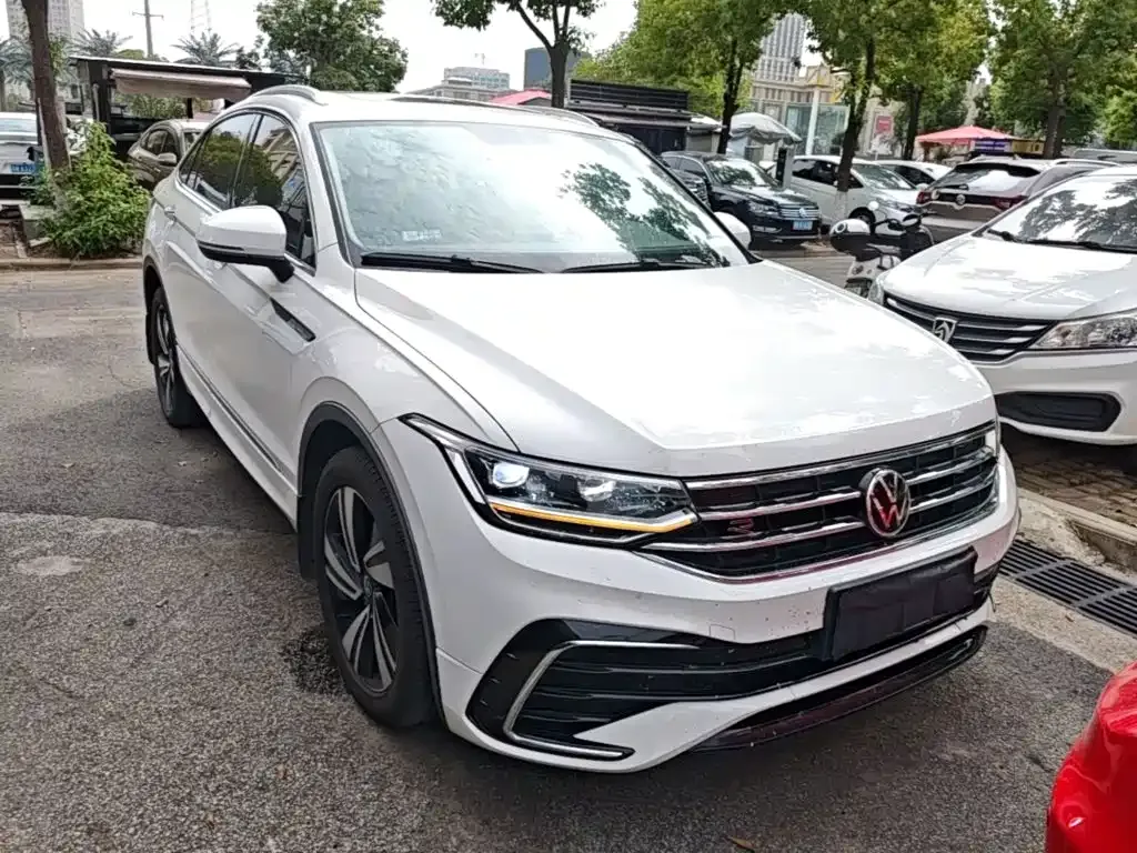 Volkswagen Tiguan X — фото 10