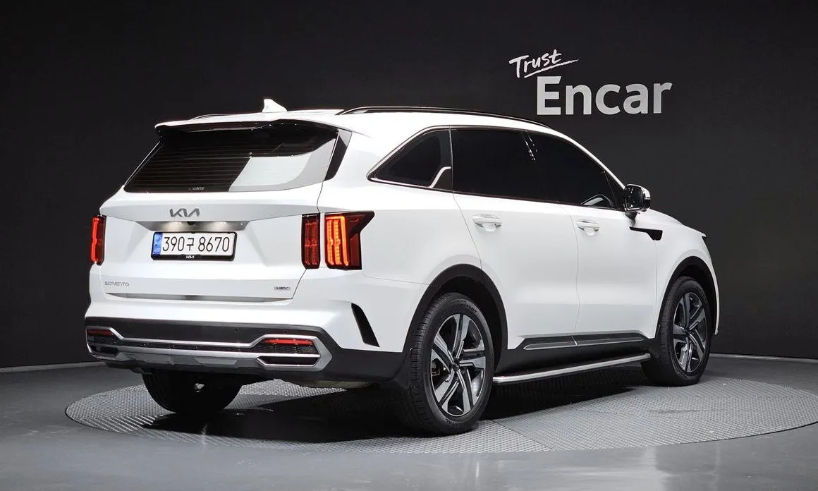 Kia Sorento — фото 6