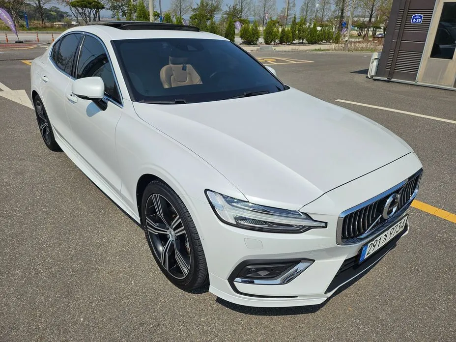 Volvo S60 2021 из KR, фото 10