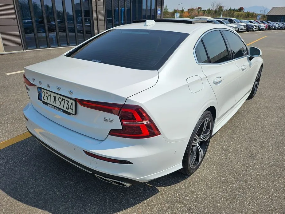 Volvo S60 2021 из KR, фото 5
