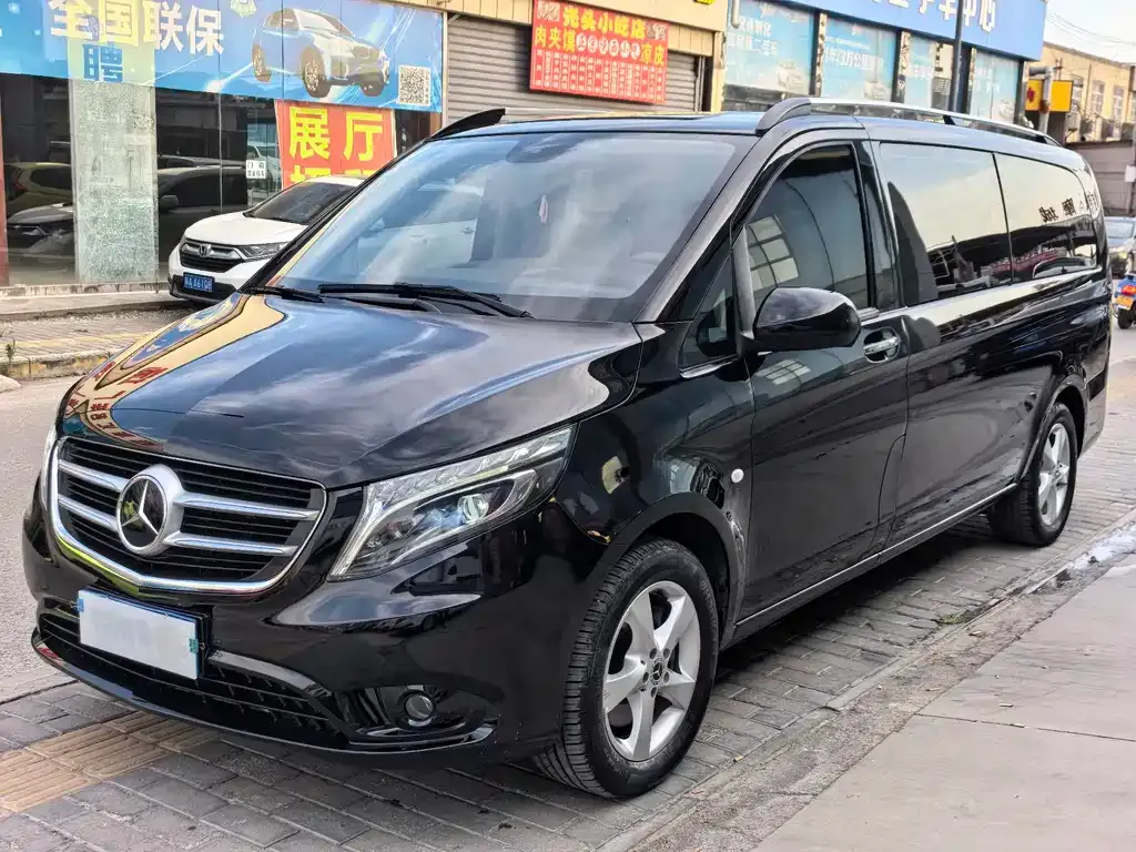 Mercedes-Benz Vito — фото 1