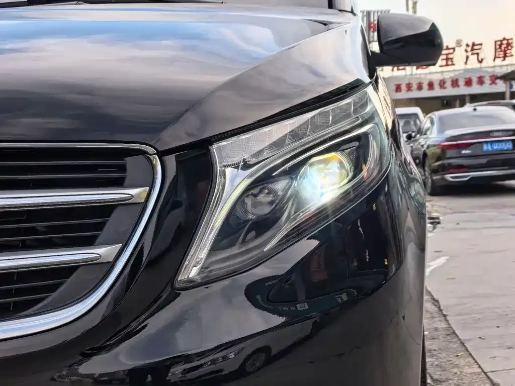 Mercedes-Benz Vito — фото 8