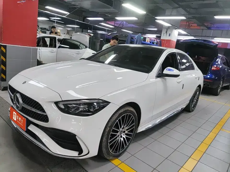 Mercedes-Benz C-Class — фото 1