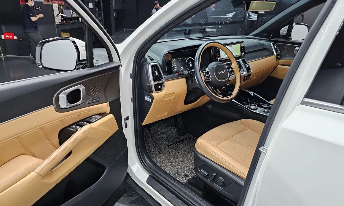 Kia Sorento — фото 5