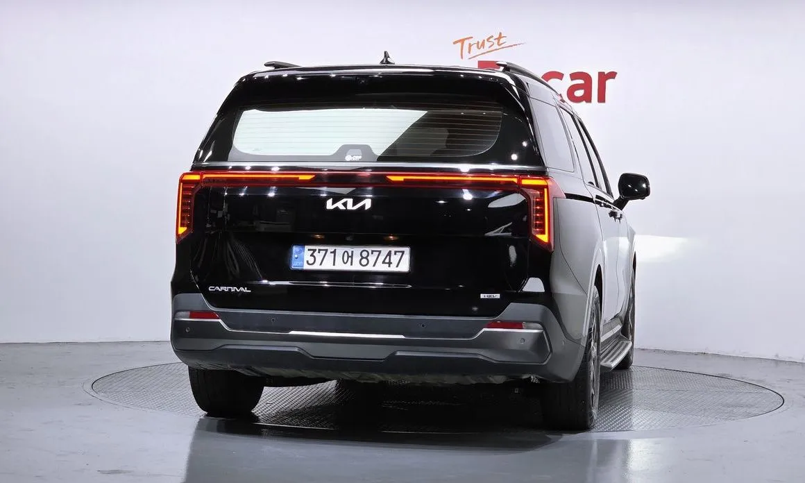 Kia Carnival — фото 2