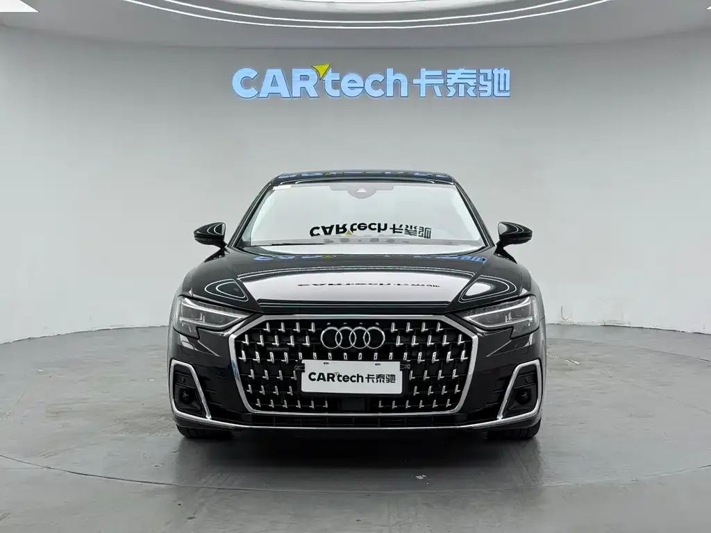 Audi A8 — фото 5