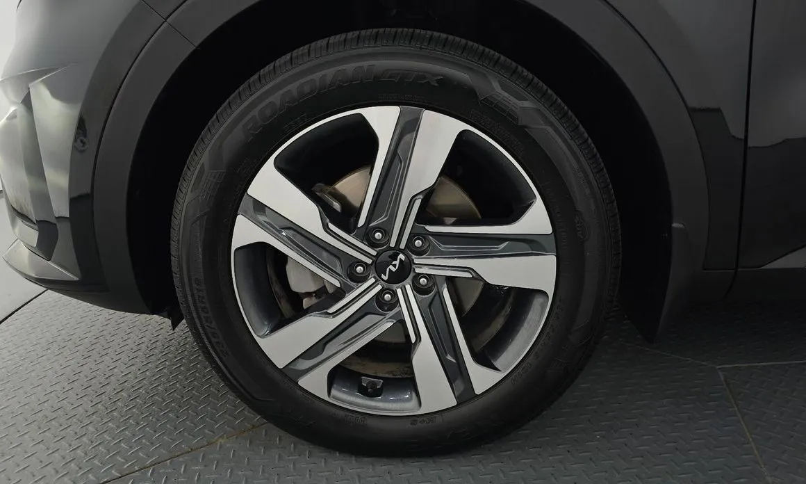 Kia Sorento — фото 7