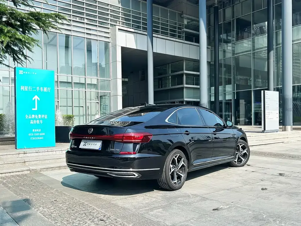Volkswagen Passat — фото 5