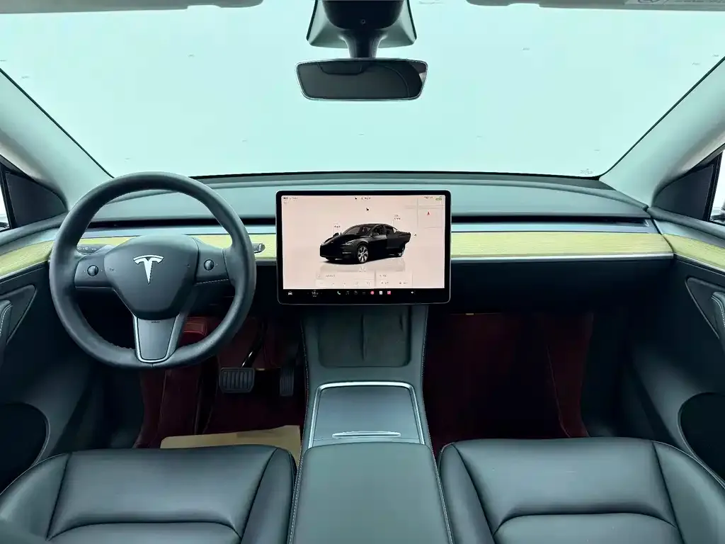 Tesla Model Y — фото 3