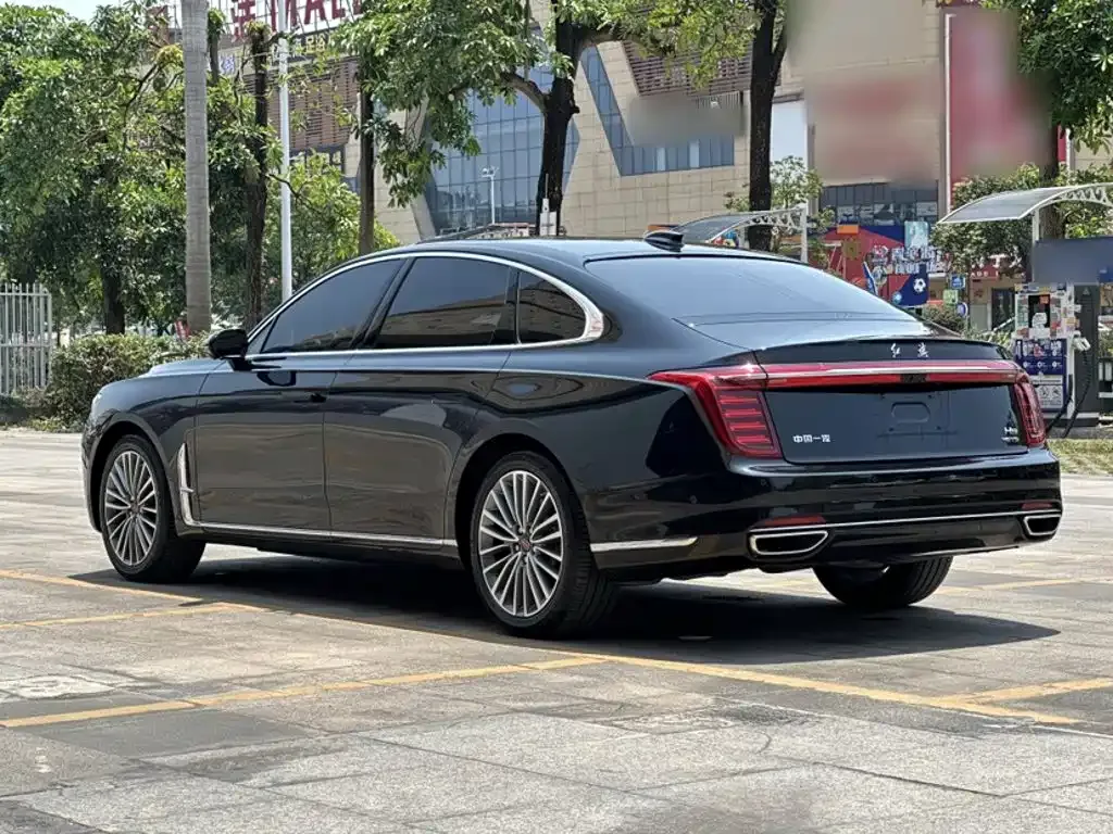 Hongqi H9 — фото 10