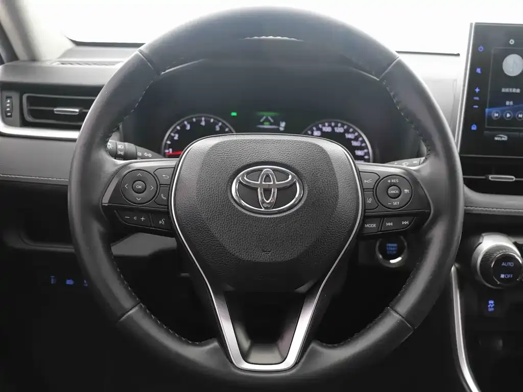 Toyota Wildlander — фото 4