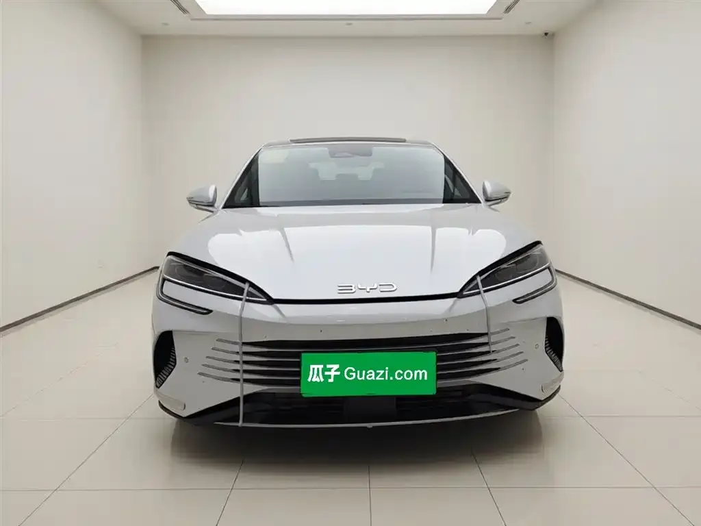 BYD Seal — фото 3