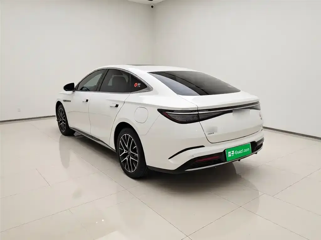 BYD Seal — фото 6