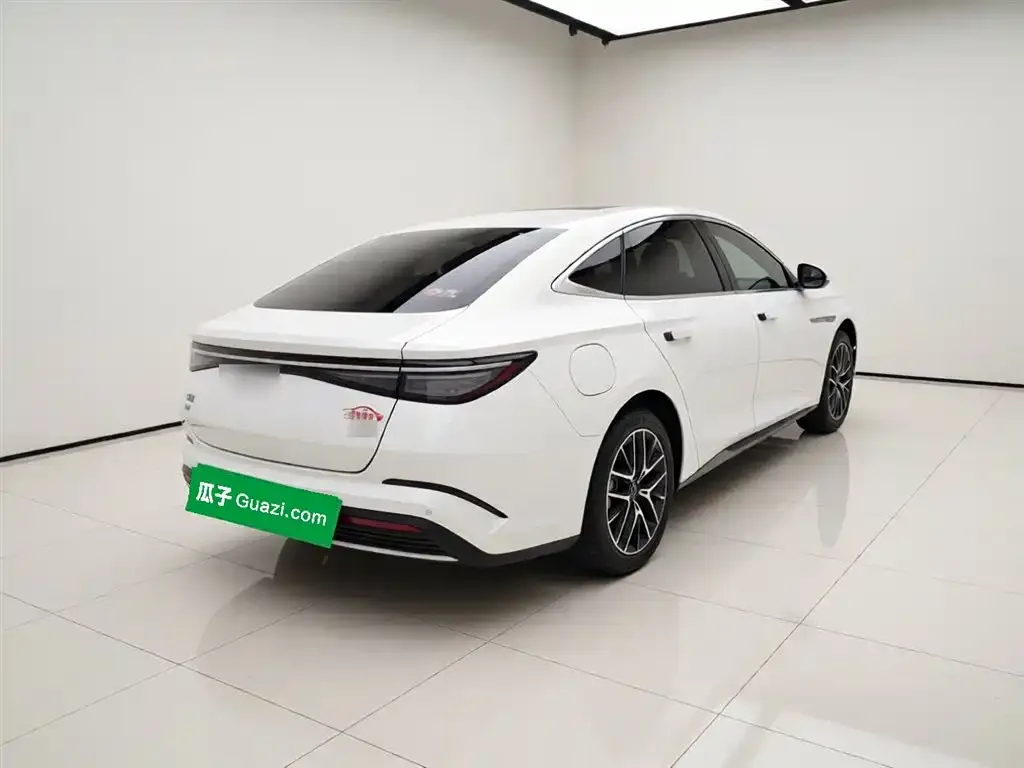 BYD Seal — фото 2