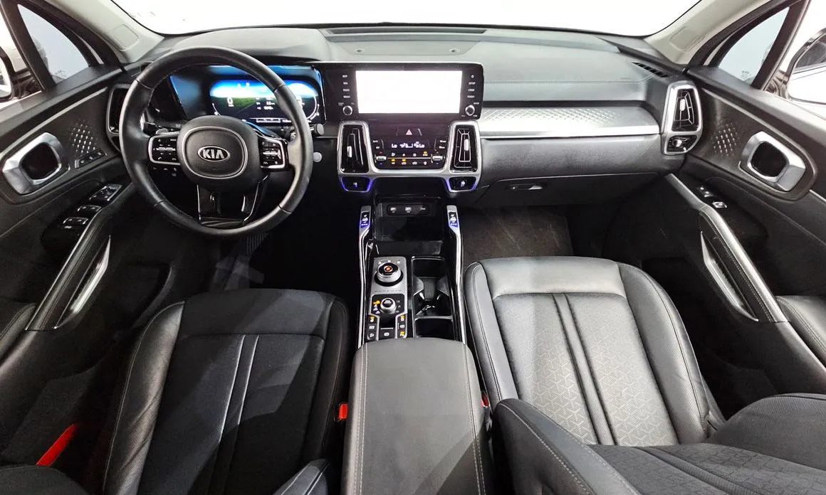 Kia Sorento — фото 8