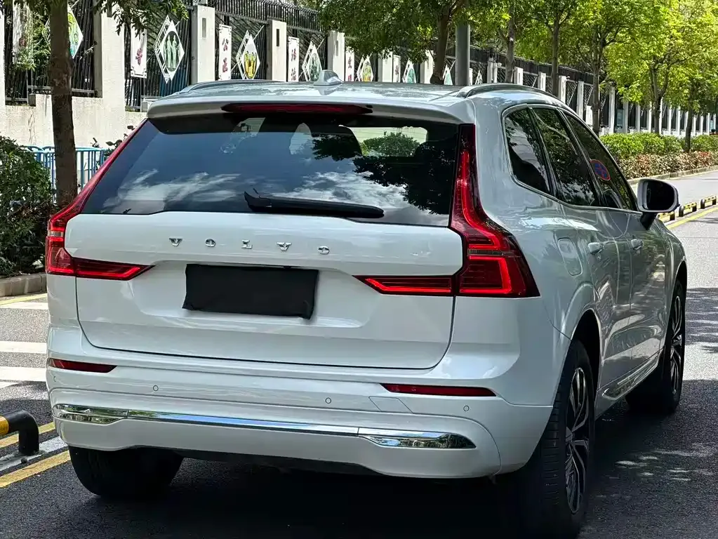 Volvo XC60 2024 из CN, фото 9