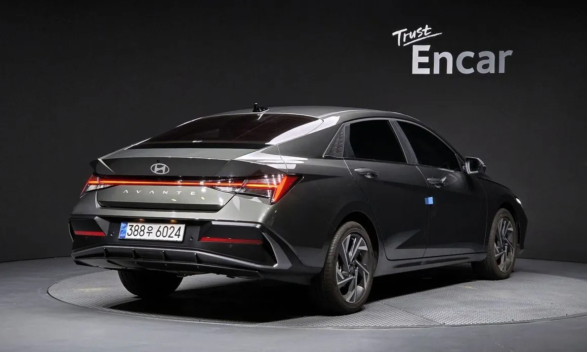 Hyundai AVANTE — фото 2