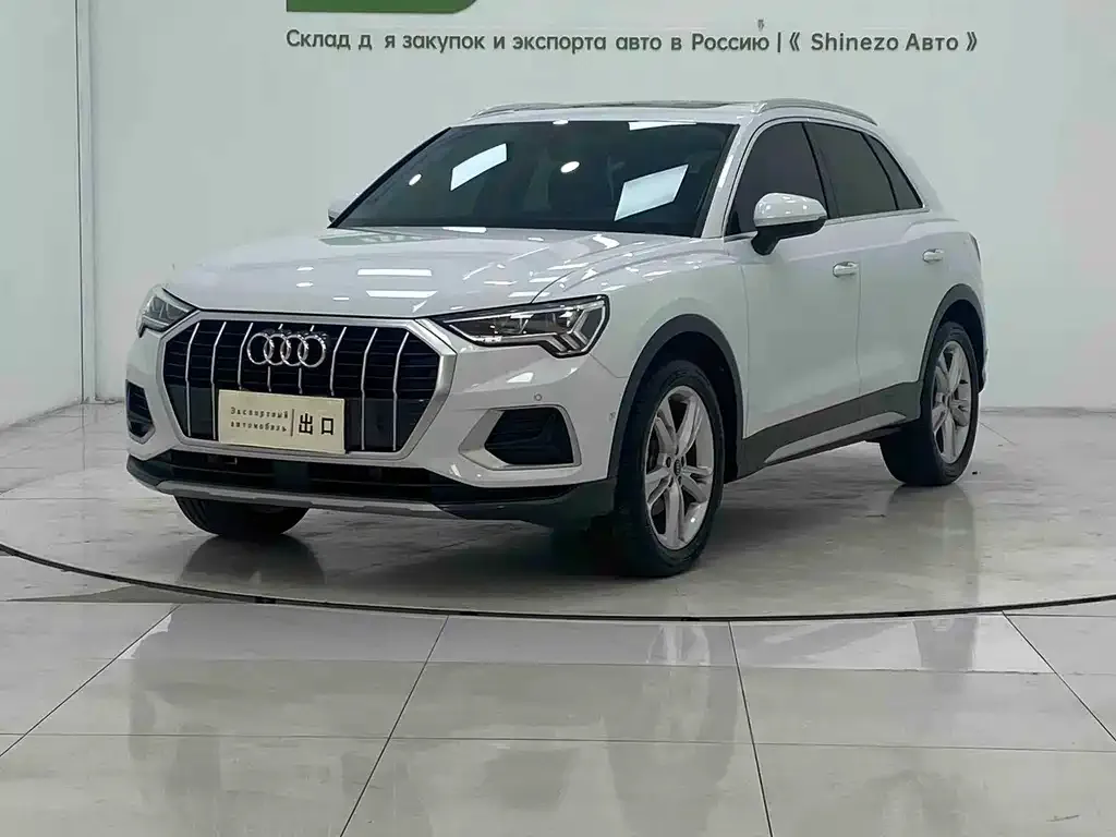 Audi Q3 — фото 1