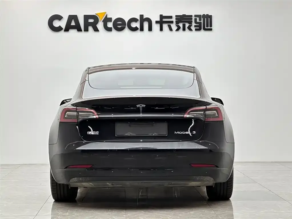 Tesla Model 3 — фото 3