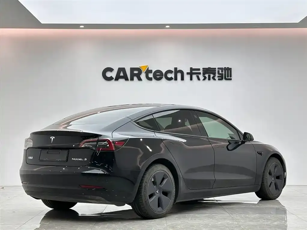 Tesla Model 3 — фото 6