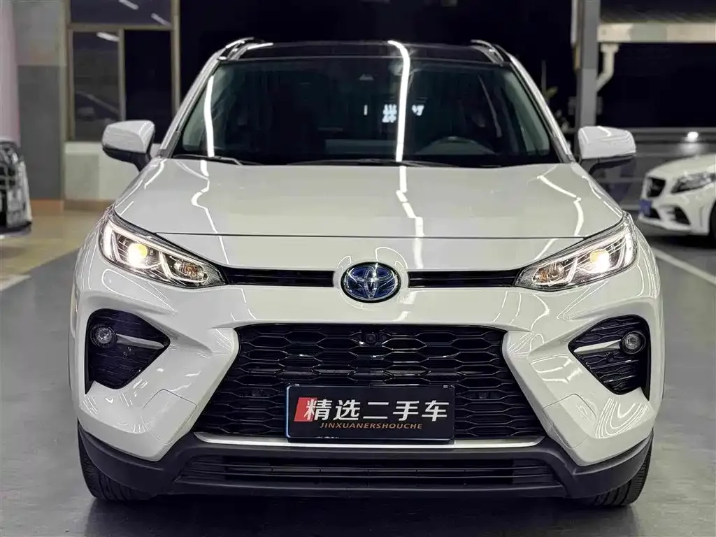 Toyota Wildlander — фото 3