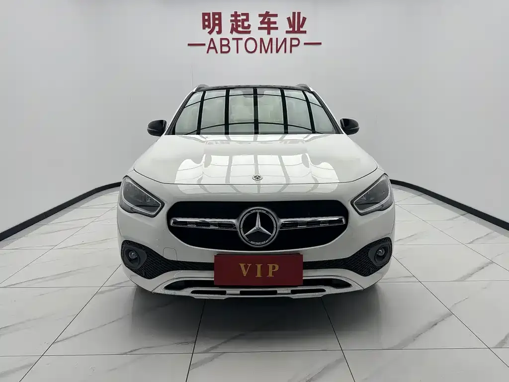 Mercedes-Benz GLA — фото 6