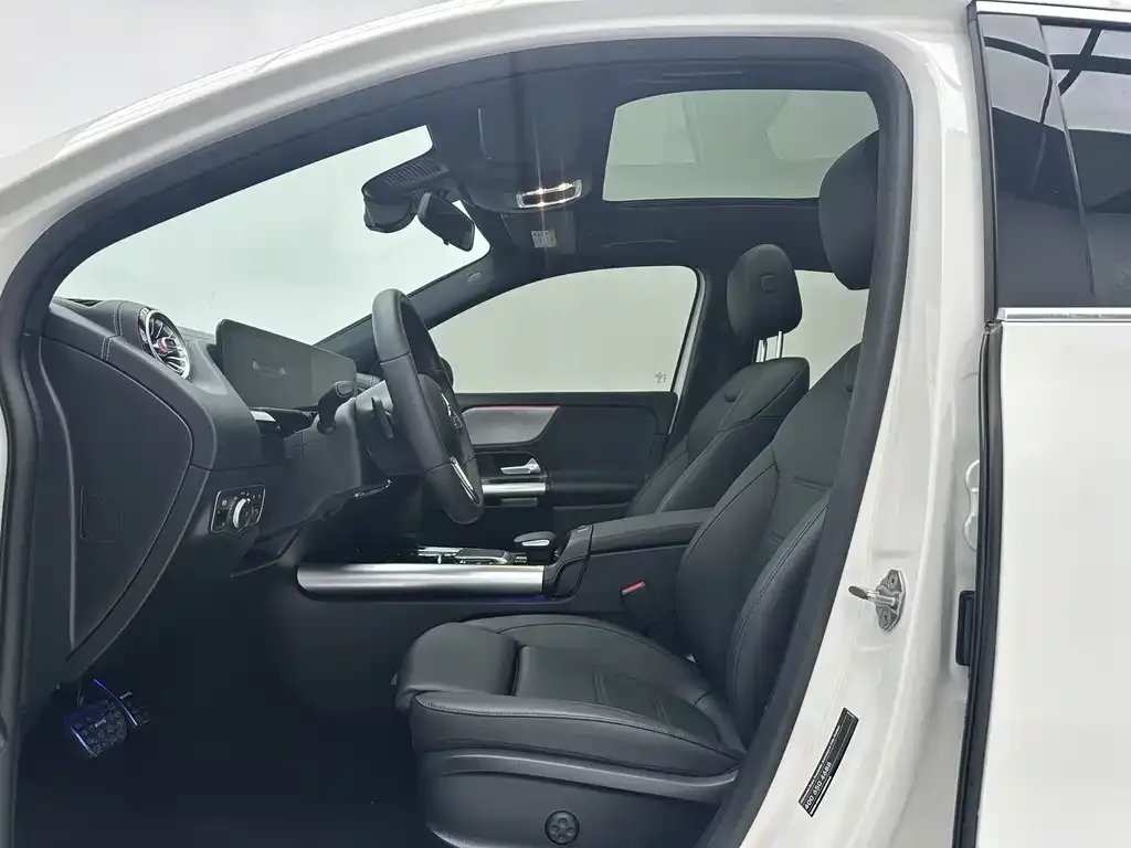 Mercedes-Benz GLA — фото 8