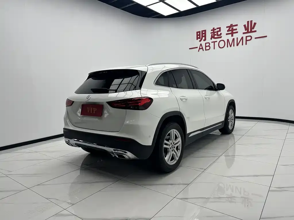 Mercedes-Benz GLA — фото 7