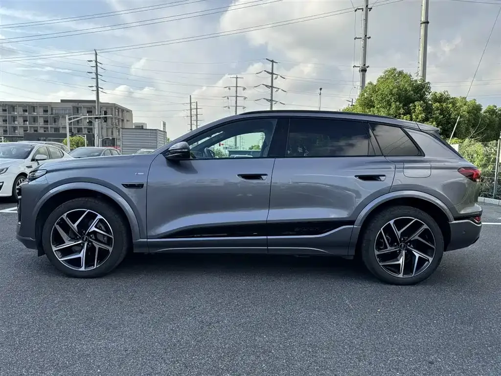 Audi Q6L e-tron — фото 10