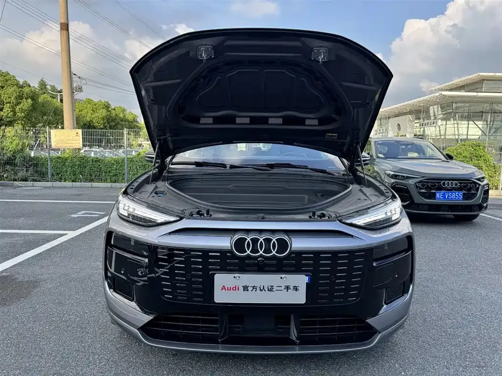 Audi Q6L e-tron — фото 9