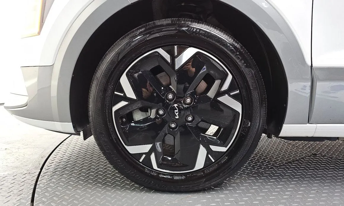 Kia Niro — фото 10