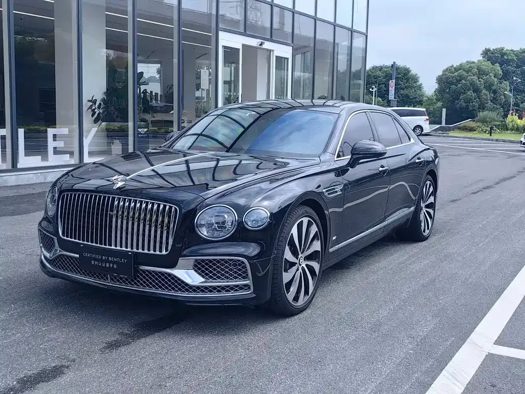 Bentley Flying Spur — фото 6