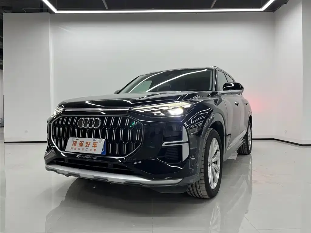 Audi Q6 — фото 1