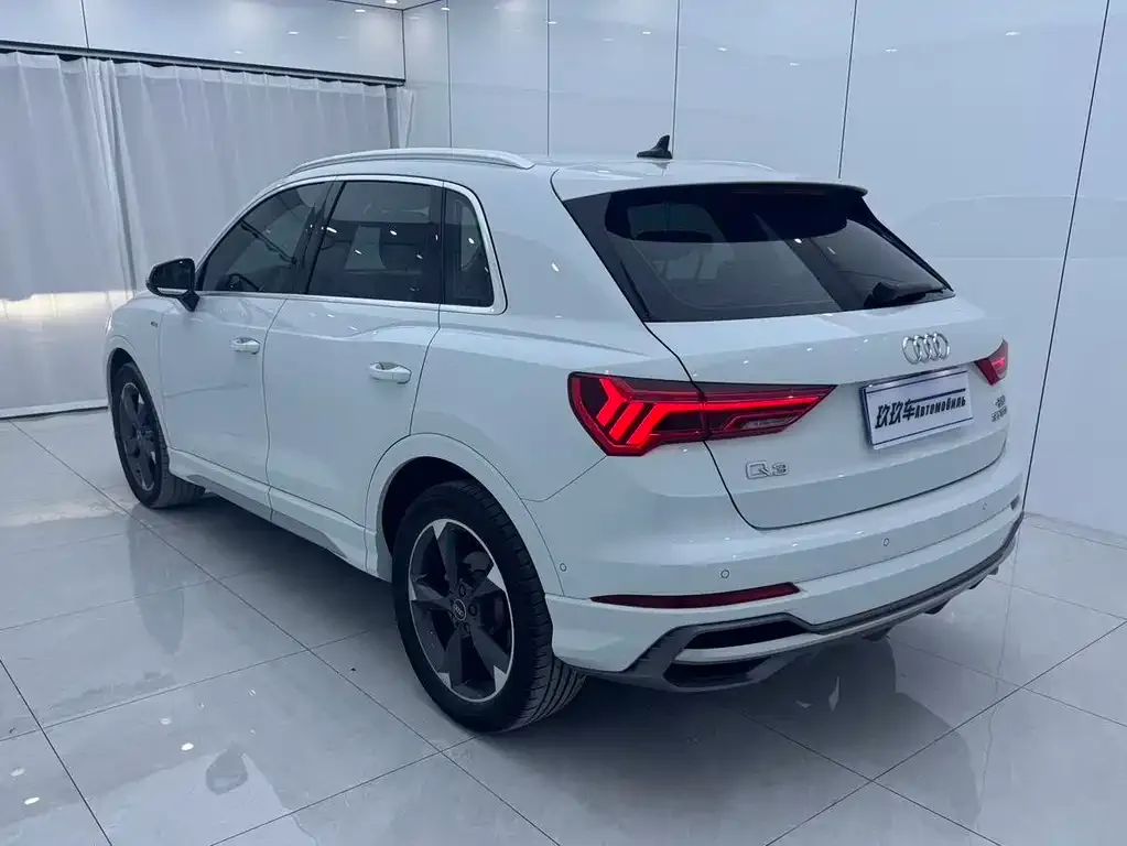 Audi Q3 — фото 4