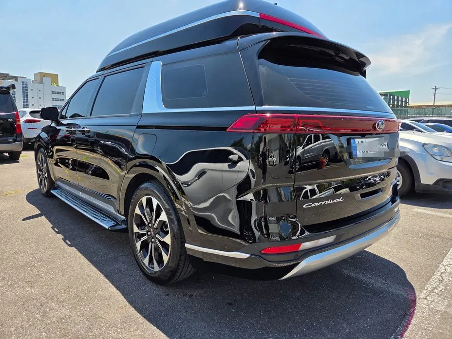 Kia Carnival — фото 2
