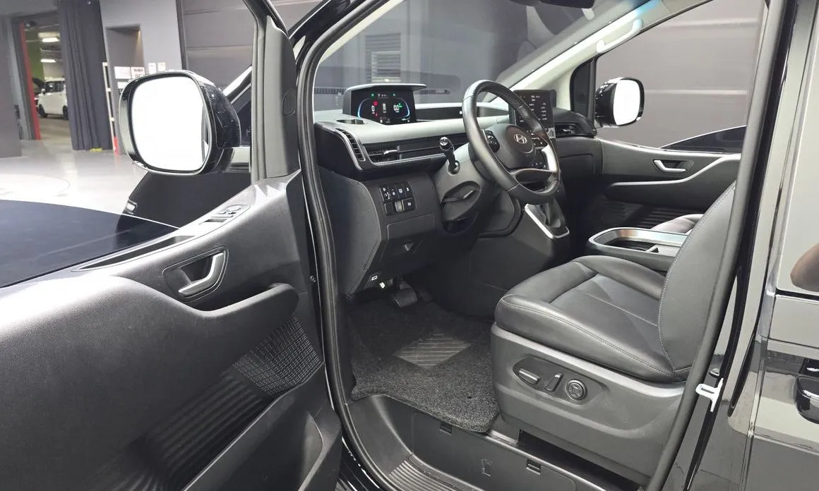 Hyundai Staria — фото 8