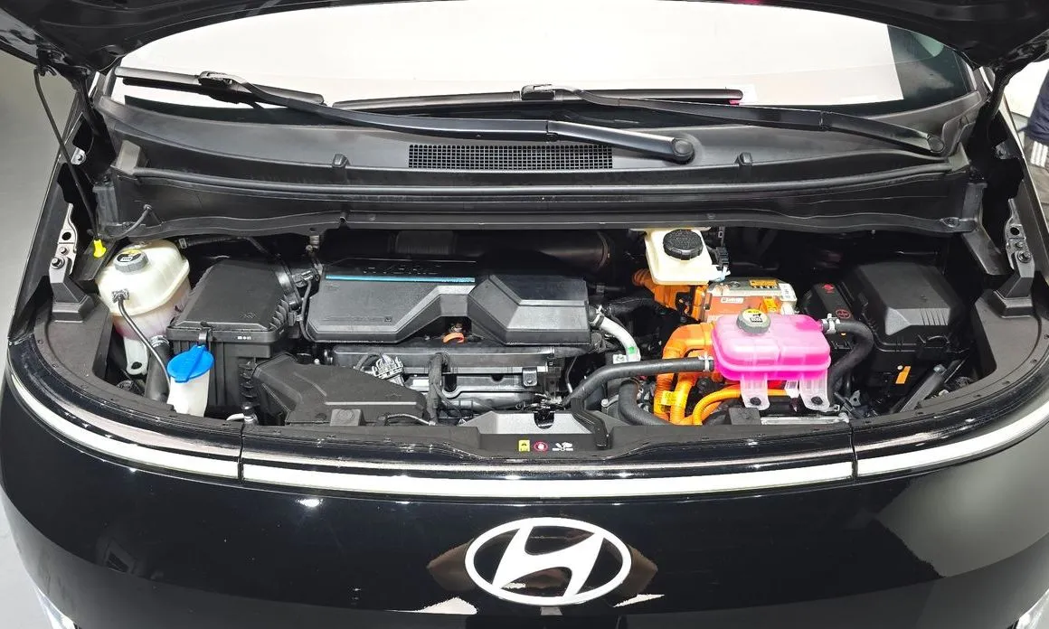 Hyundai Staria — фото 10