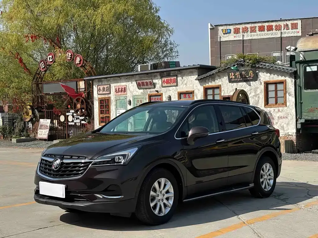 Buick Envision Plus — фото 1