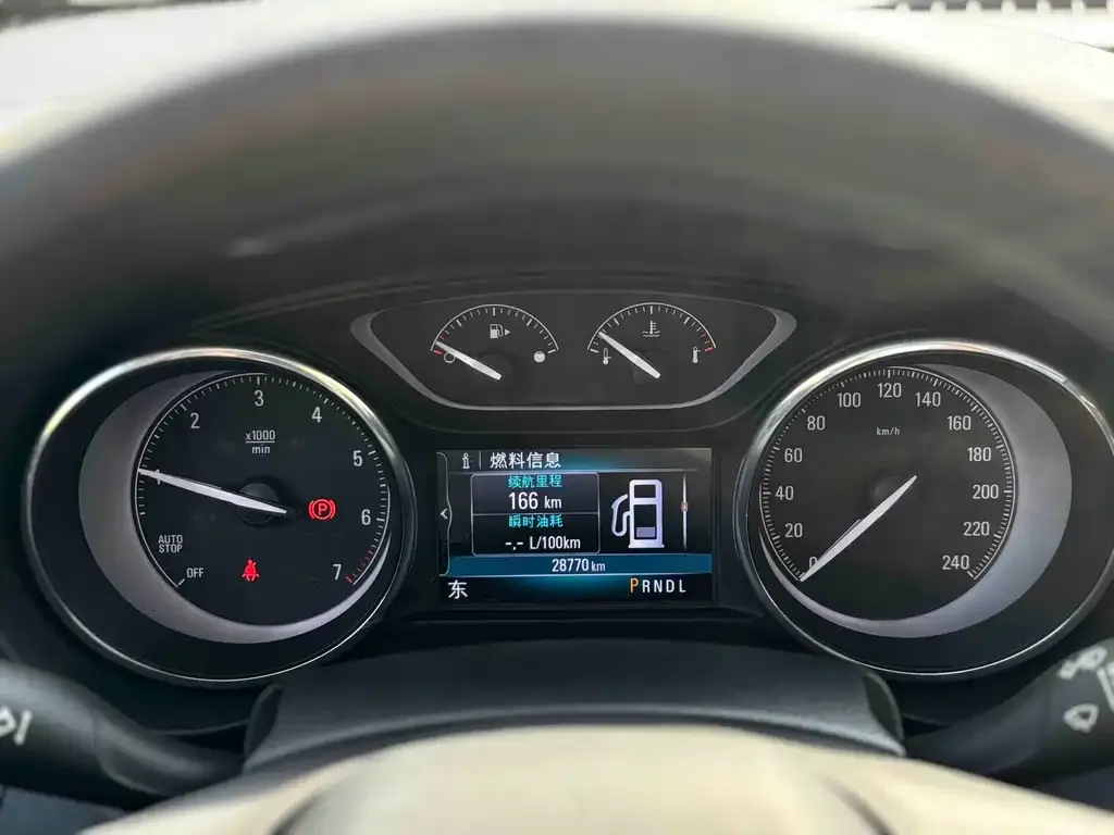 Buick Envision Plus — фото 3