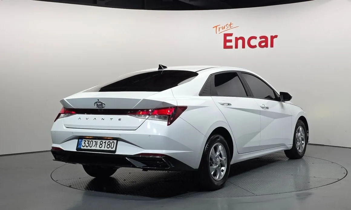 Hyundai AVANTE — фото 2