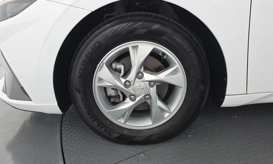 Hyundai AVANTE — фото 4