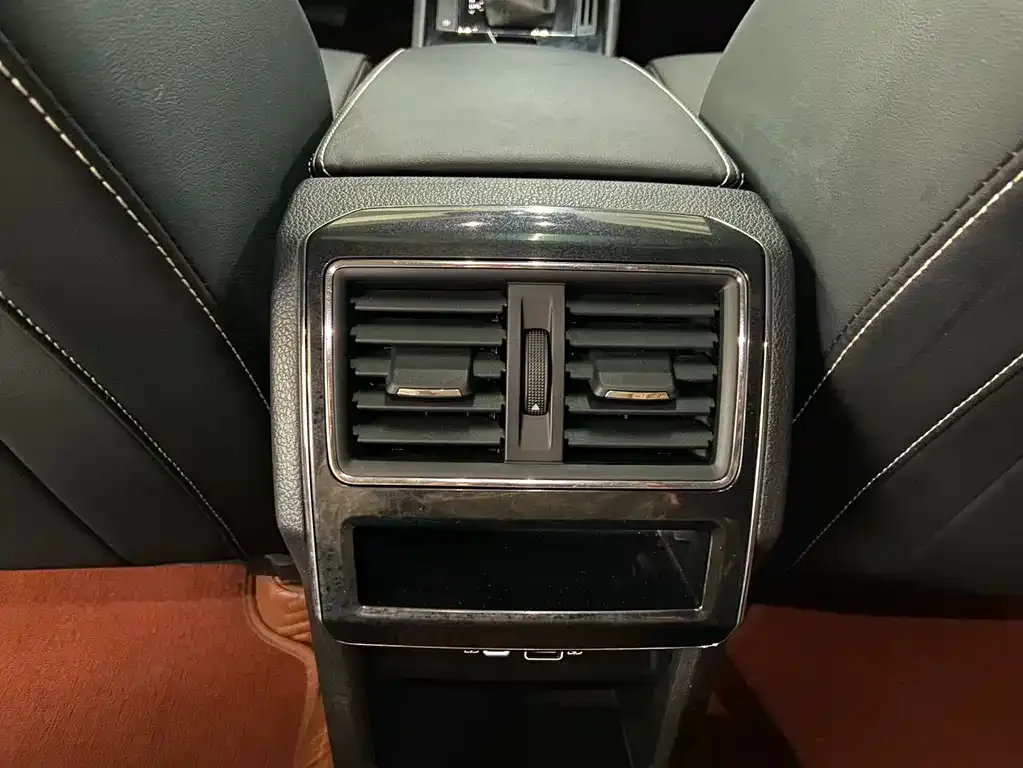 Skoda Superb — фото 7
